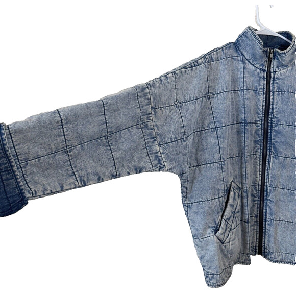 Forever 21 Quilted Denim Jacket 1X Women's Plus Acid Wash Blue Grunge FP - Picture 3 of 6